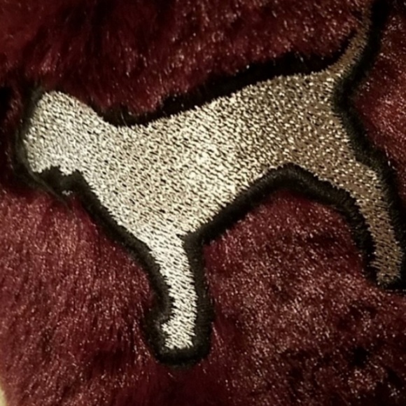 New pink Victoria's SECRET slippers last one - Picture 4 of 5